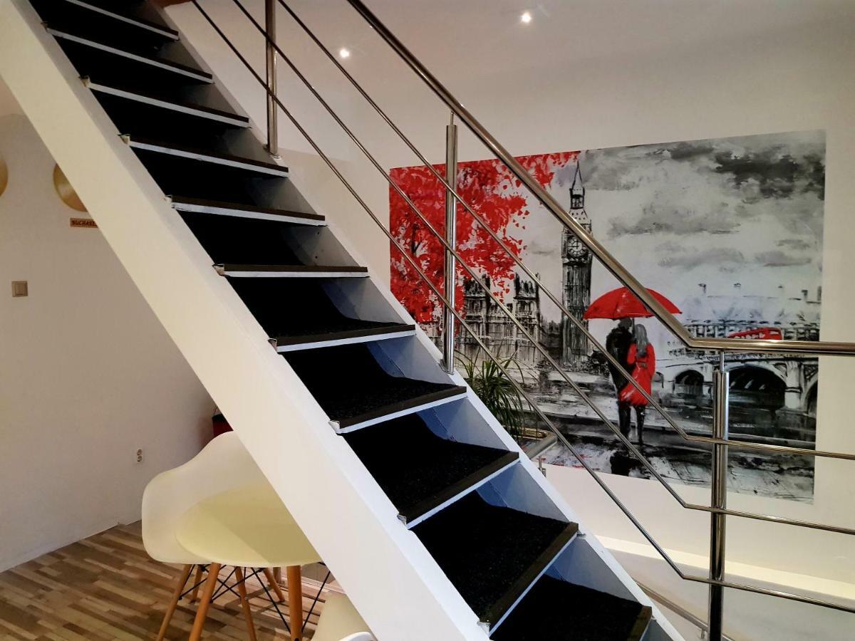 Art Boutique Central Targu Jiu Luaran gambar