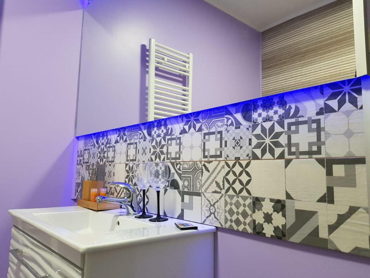 Art Boutique Central Targu Jiu Luaran gambar